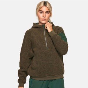 Outdoor Voices MegaFleece pullover, green, Medium